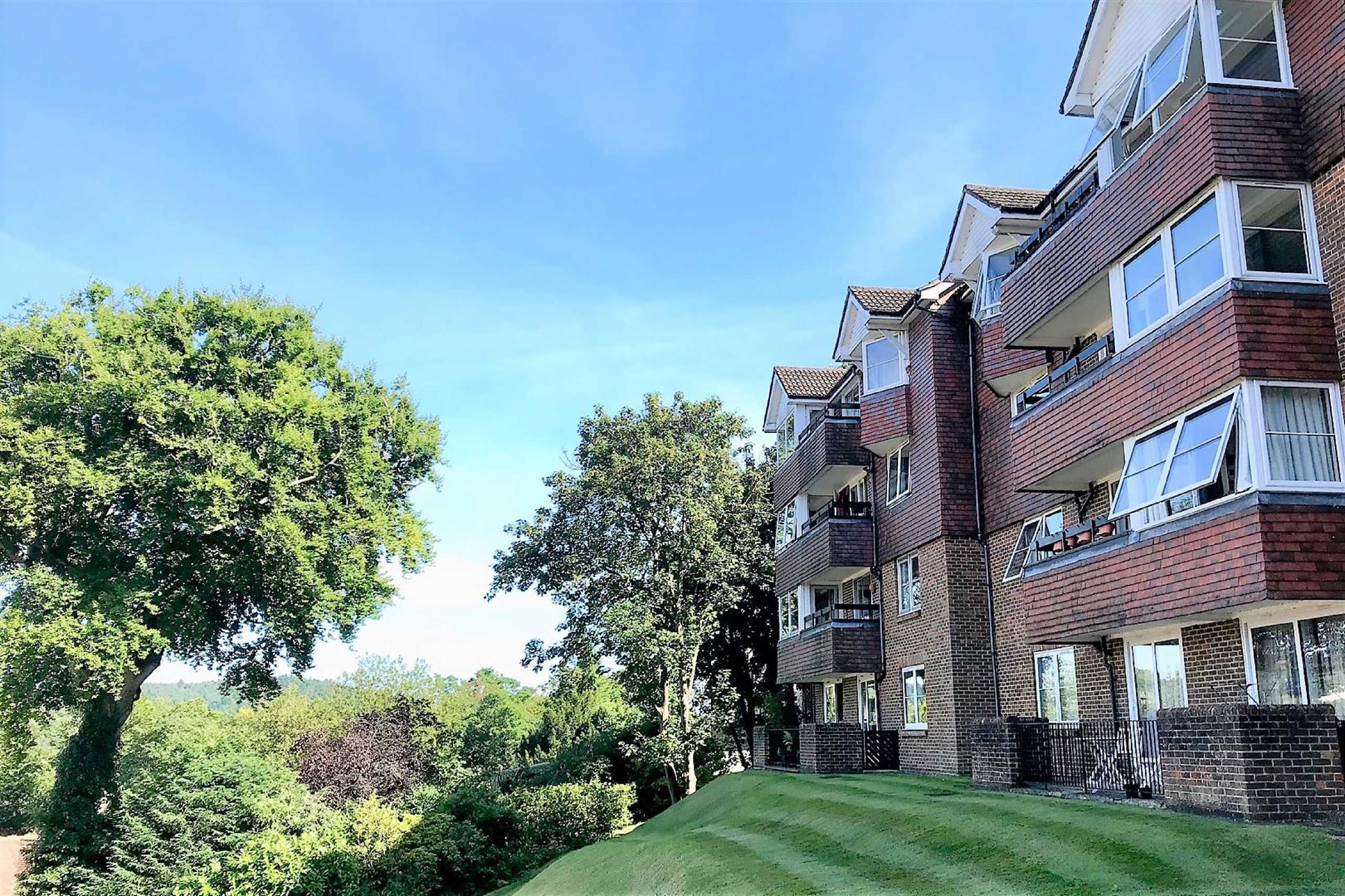 Portsmouth Road, Guildford Clarke Gammon