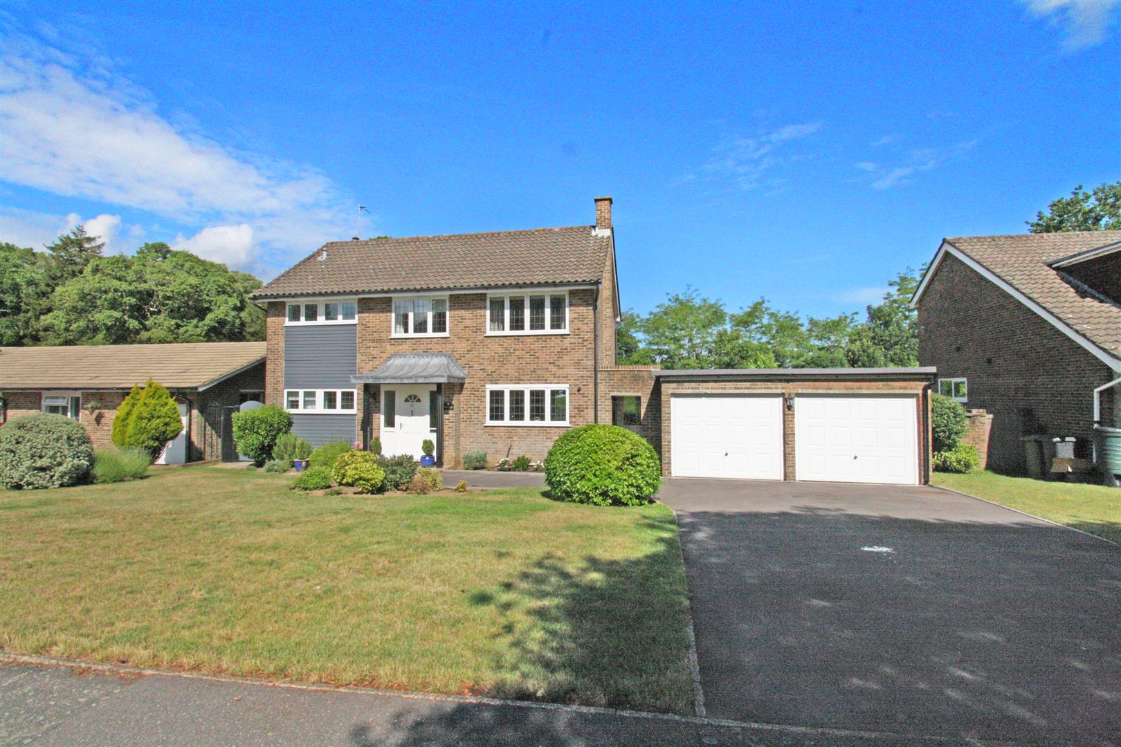 Chiltley Way, Liphook Clarke Gammon