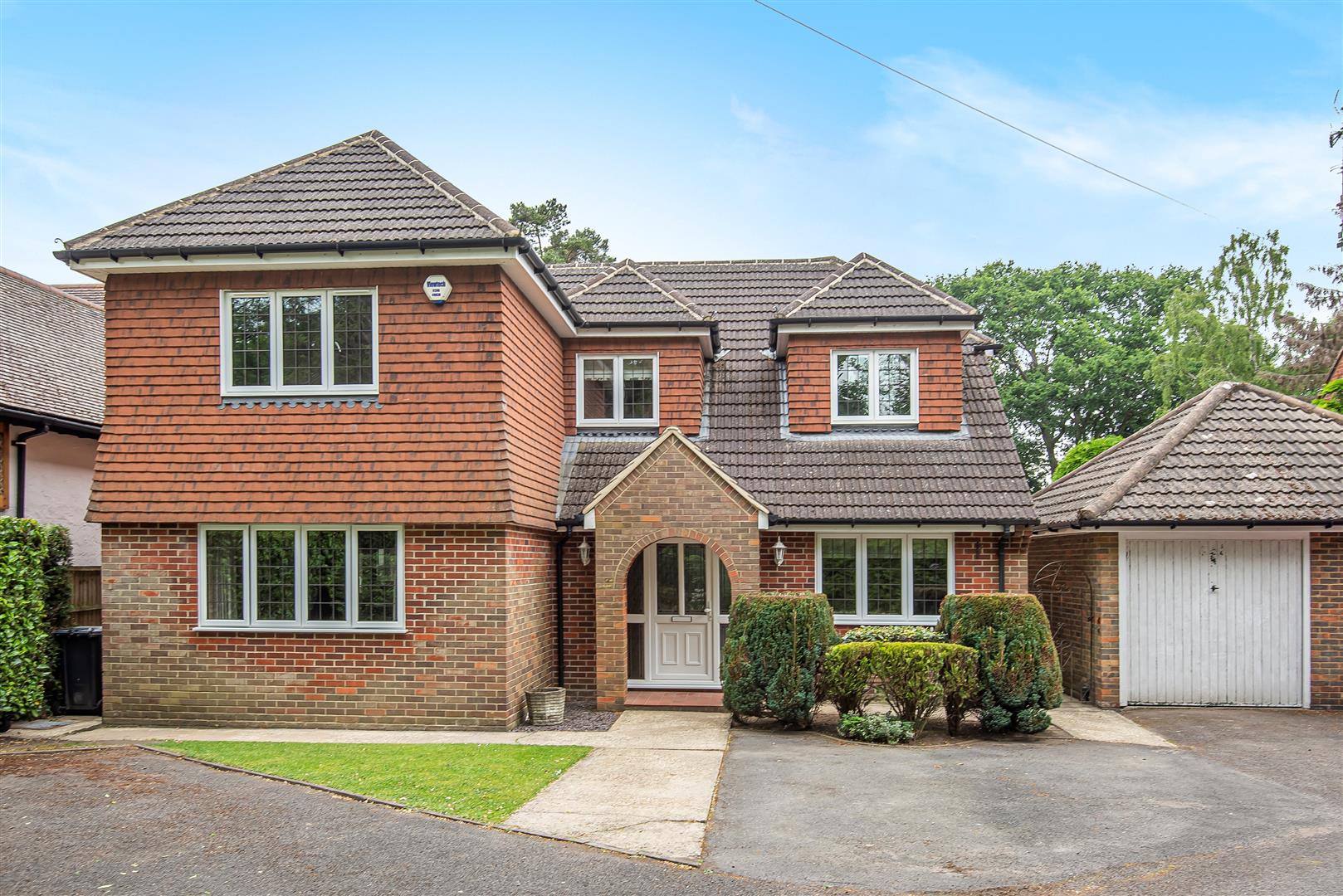 Horseshoe Lane, Ash Vale, Surrey Clarke Gammon