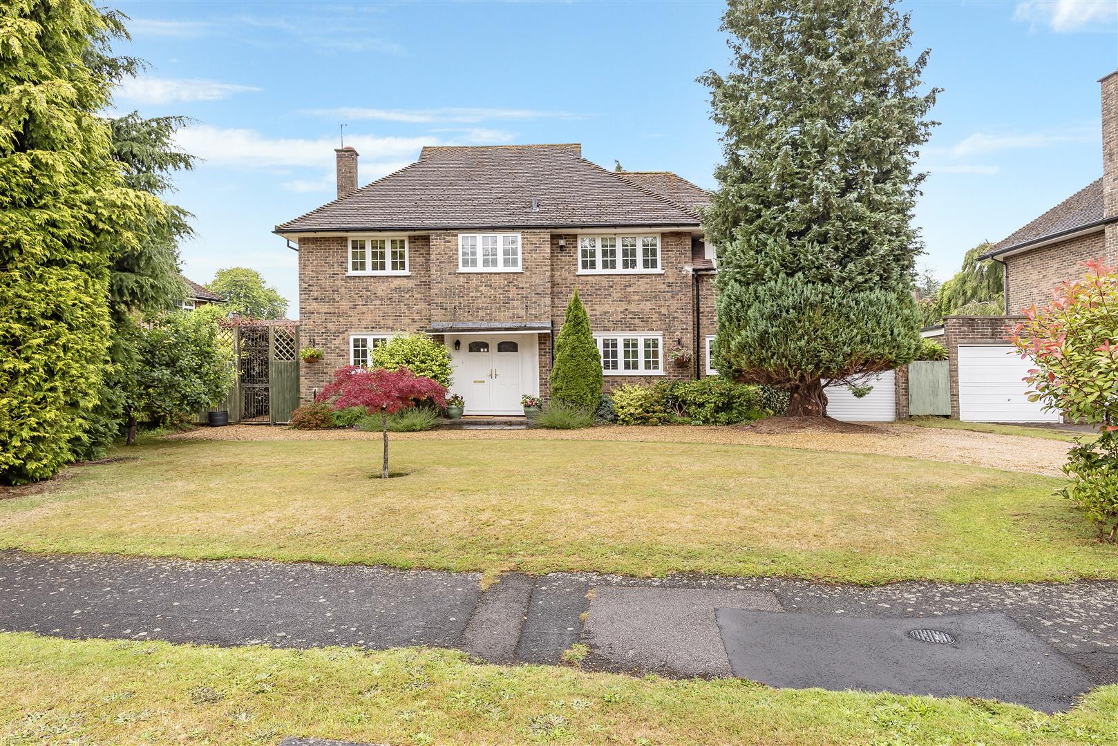 Chiltley Way, Liphook Clarke Gammon