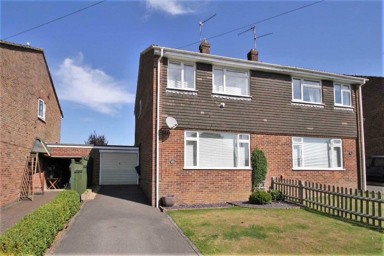 Pear Tree Road, Lindford Clarke Gammon