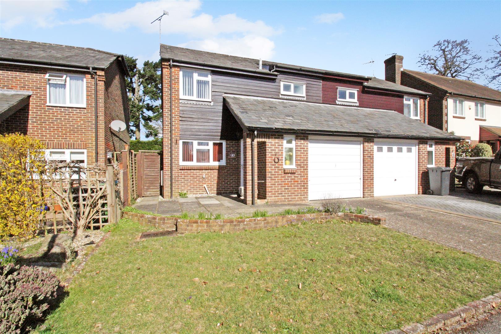 Fletchers Field, Liphook Clarke Gammon