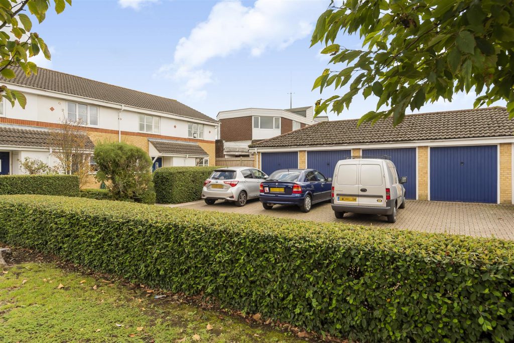 Stocton Close, Guildford