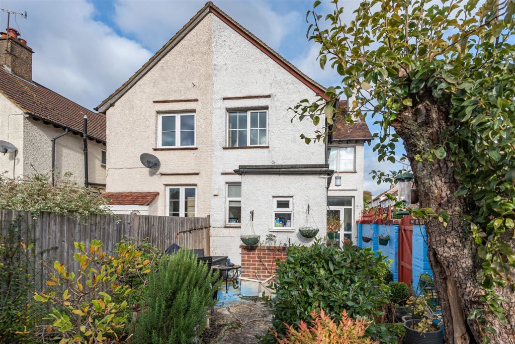 Bridge Road, Haslemere Clarke Gammon