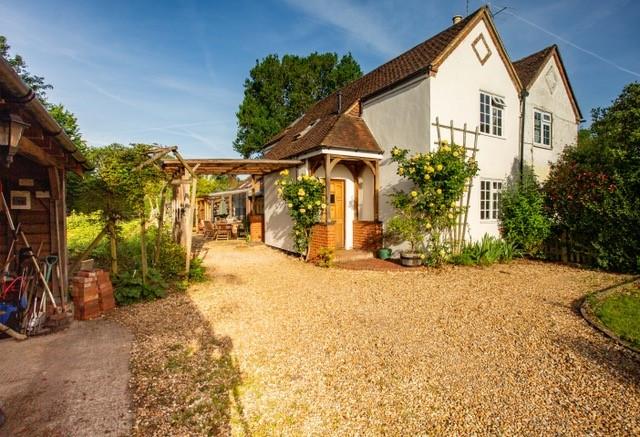 Firs Lane, Shamley Green, Guildford