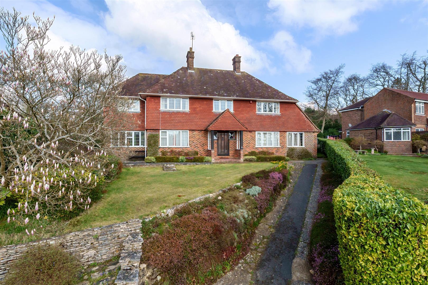 Pine View Close, Haslemere Clarke Gammon