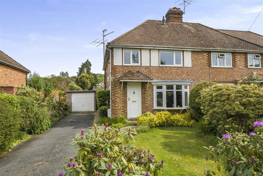 Chesholt Close, Fernhurst