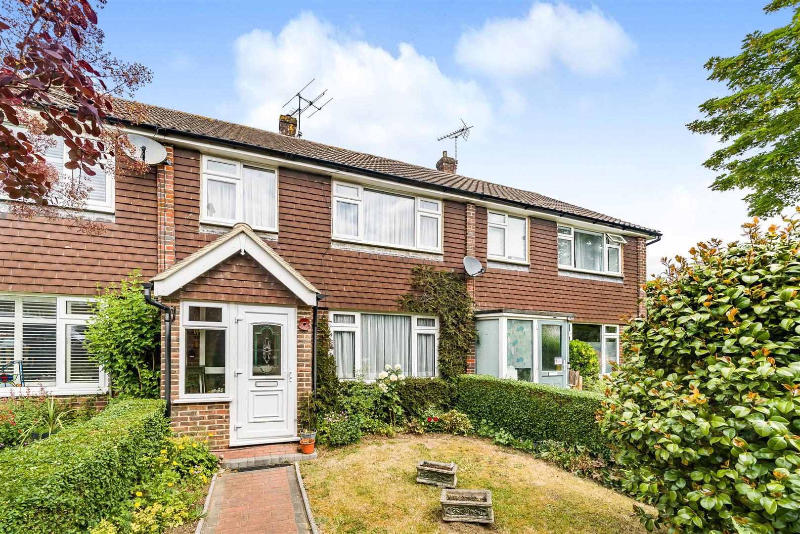 Hazelbank Close, Liphook Clarke Gammon