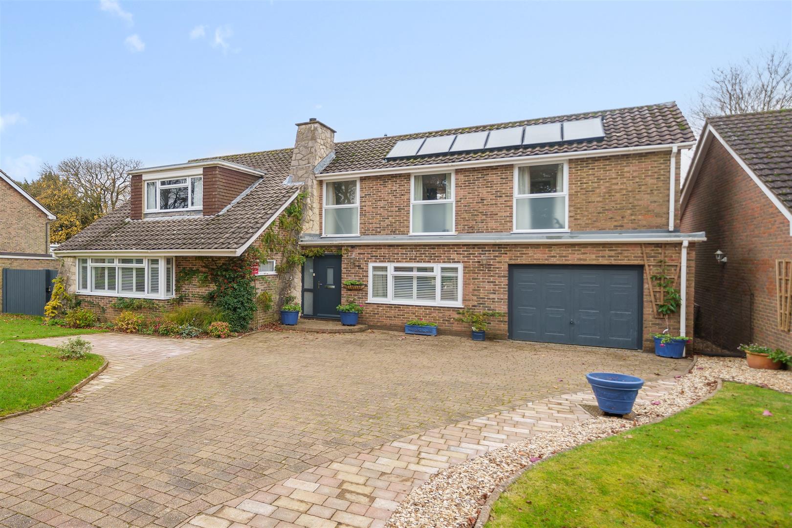 Chiltley Way, Liphook Clarke Gammon