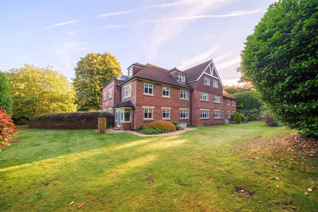 Grayswood Road, Haslemere