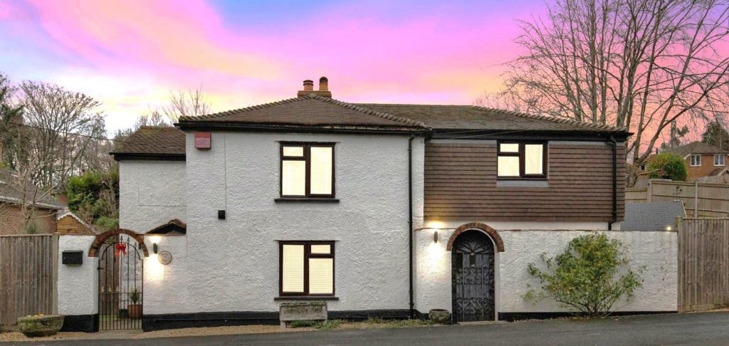 London Road, Liphook