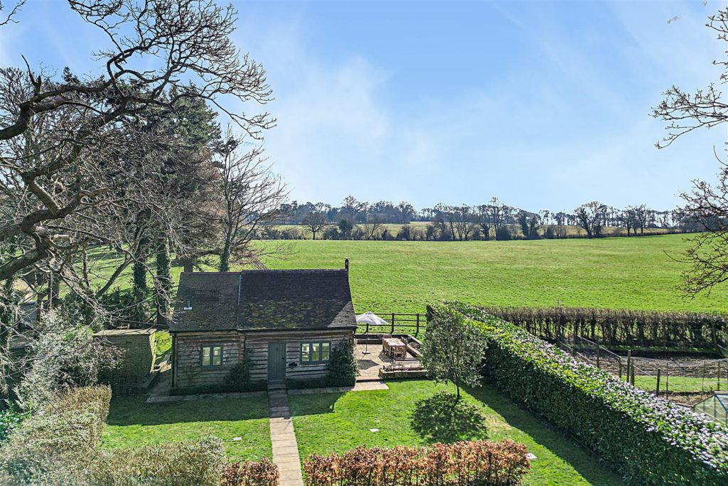 Haslemere Road, Witley, Godalming