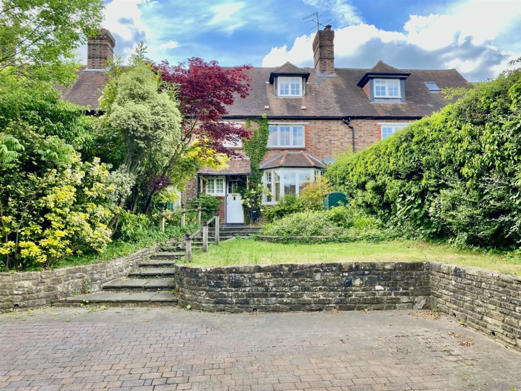 Tanners Lane, Haslemere
