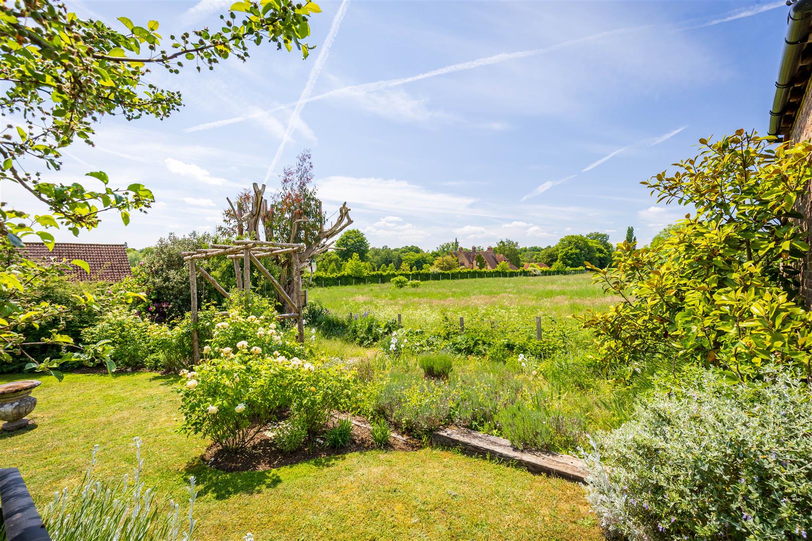 Littleton Lane, Littleton, Guildford - Photo 31