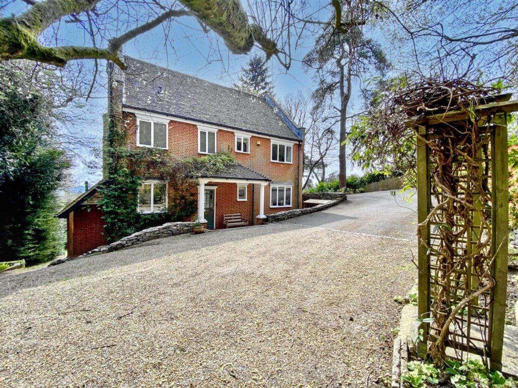 Farnham Lane, Haslemere
