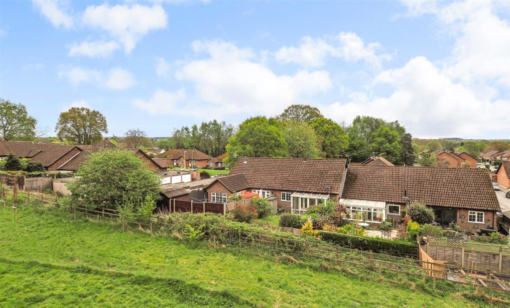 Lark Rise, Liphook
