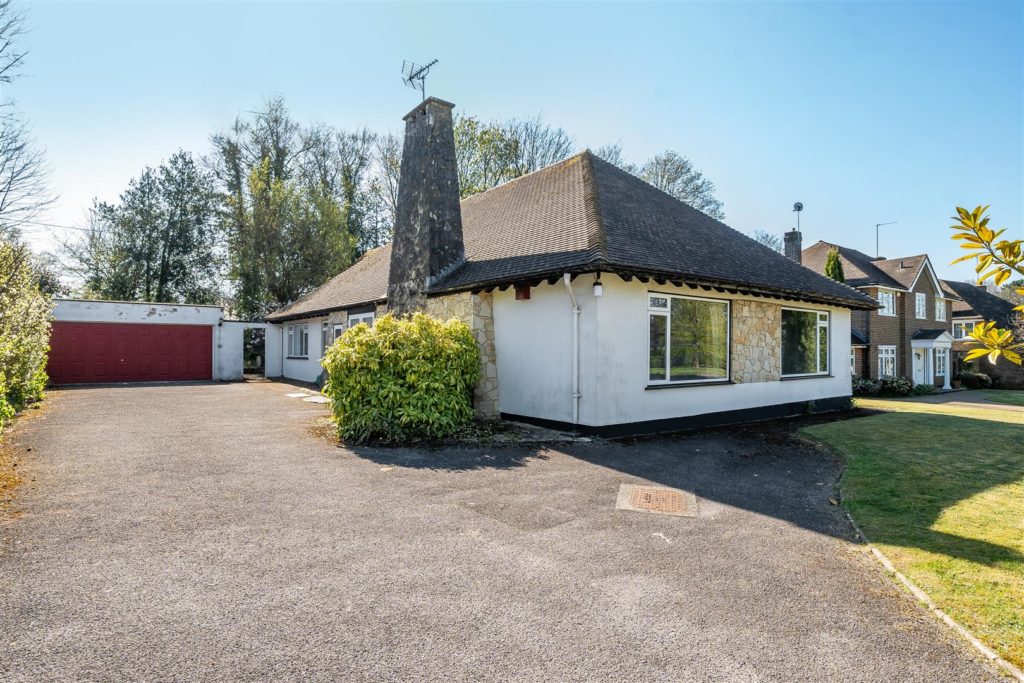 Chiltley Way, Liphook