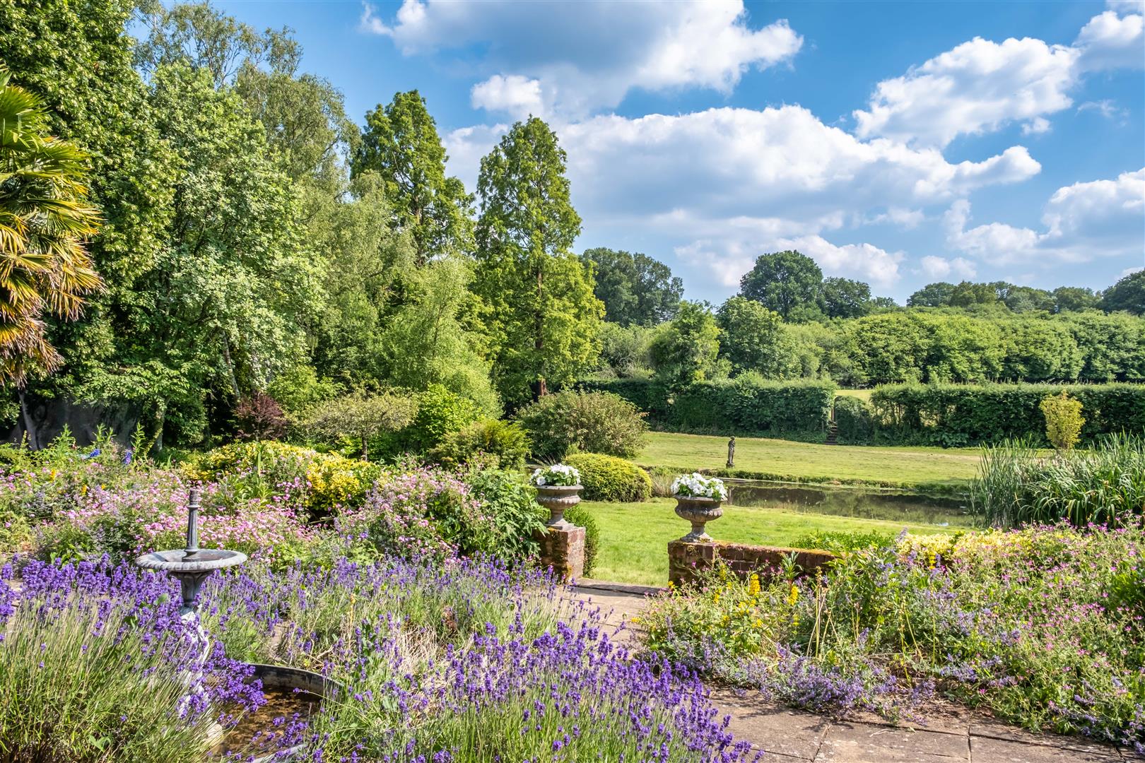 Ponds Lane, Shere, Guildford - Photo 4