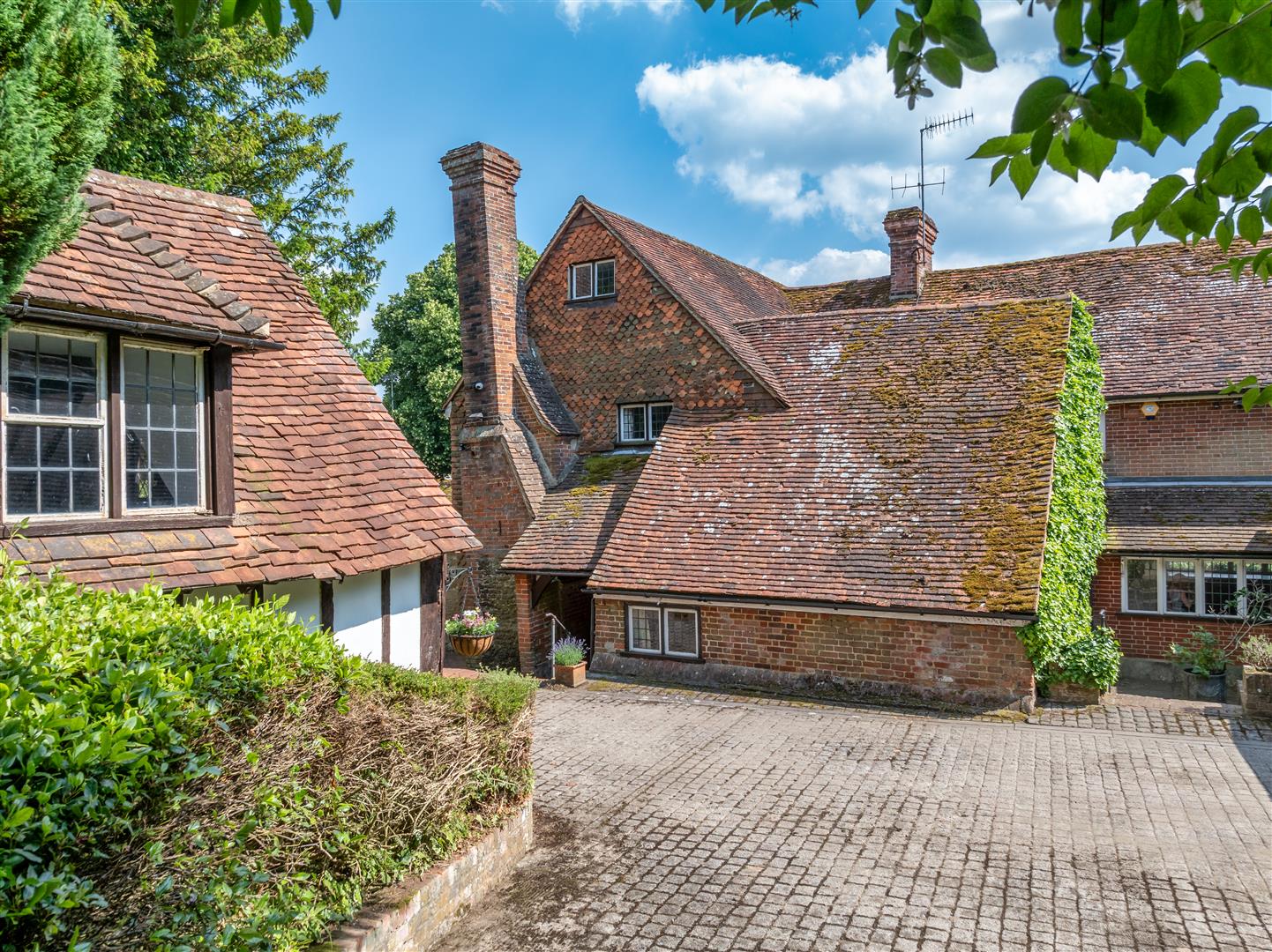 Ponds Lane, Shere, Guildford - Photo 27