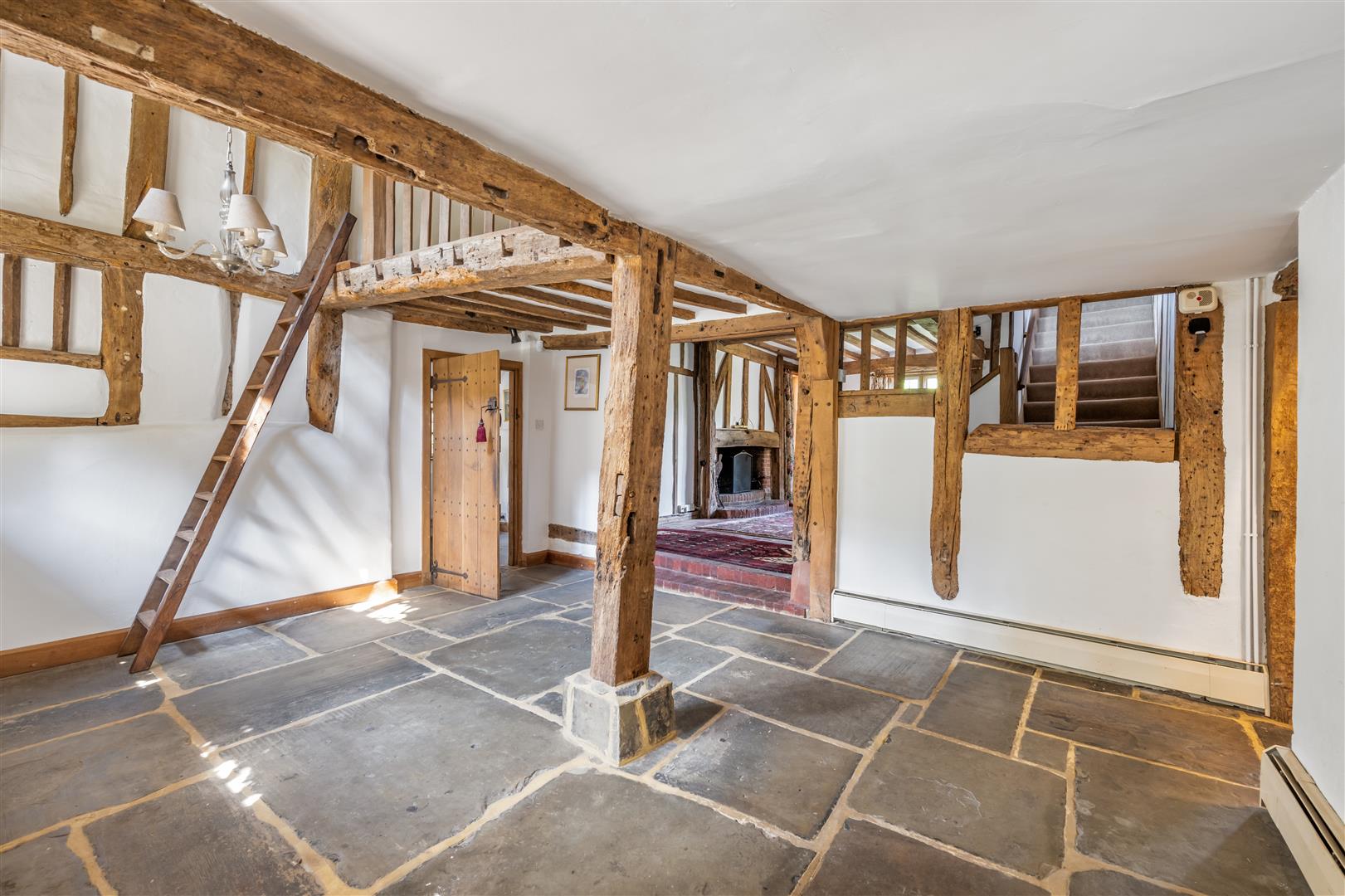 Ponds Lane, Shere, Guildford - Photo 9