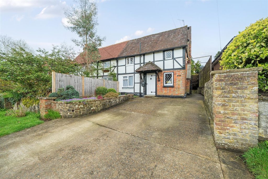Wheeler Lane, Witley, Godalming