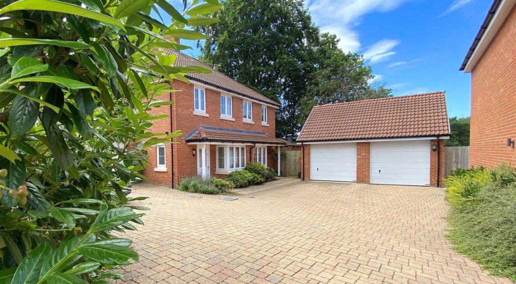 Rudgard Way, Liphook
