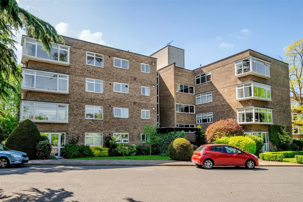 Buckingham Close, Guildford