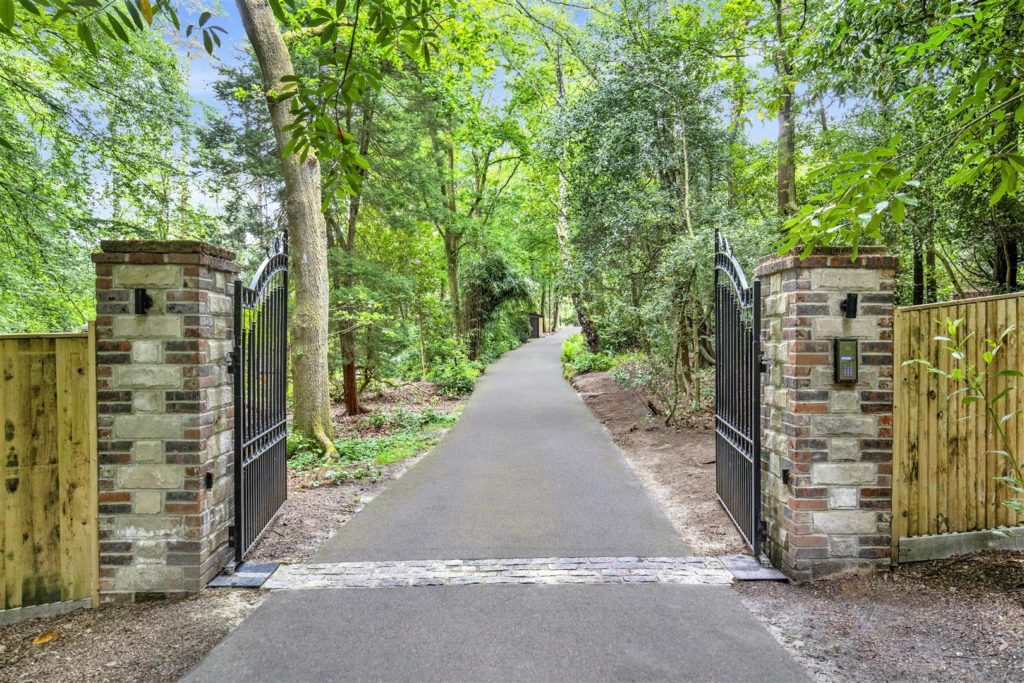 Kiln Way, Grayshott