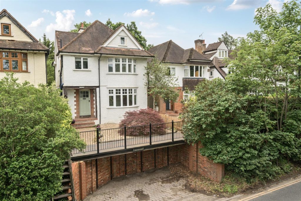 Shalford Road, Guildford