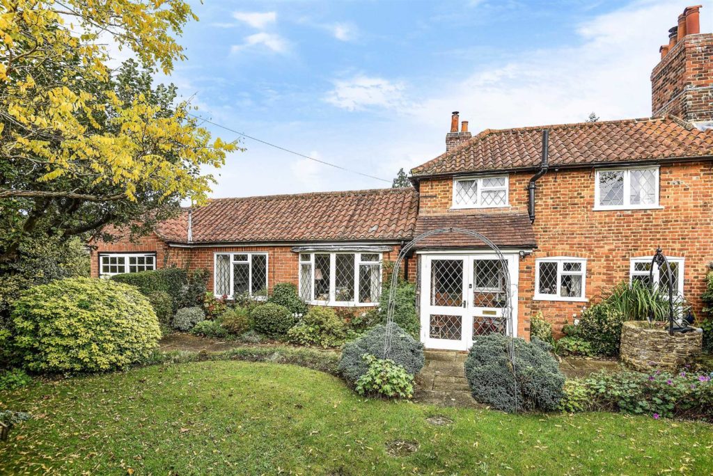 Gosden Cottages, Gosden Common, Guildford
