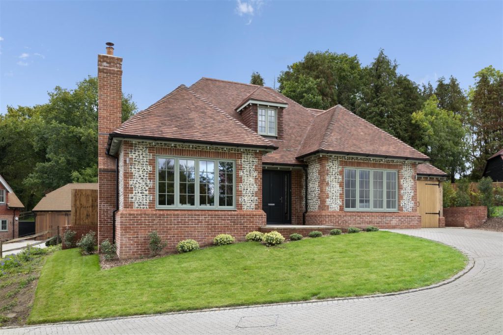 Farndon Close, Chiddingfold