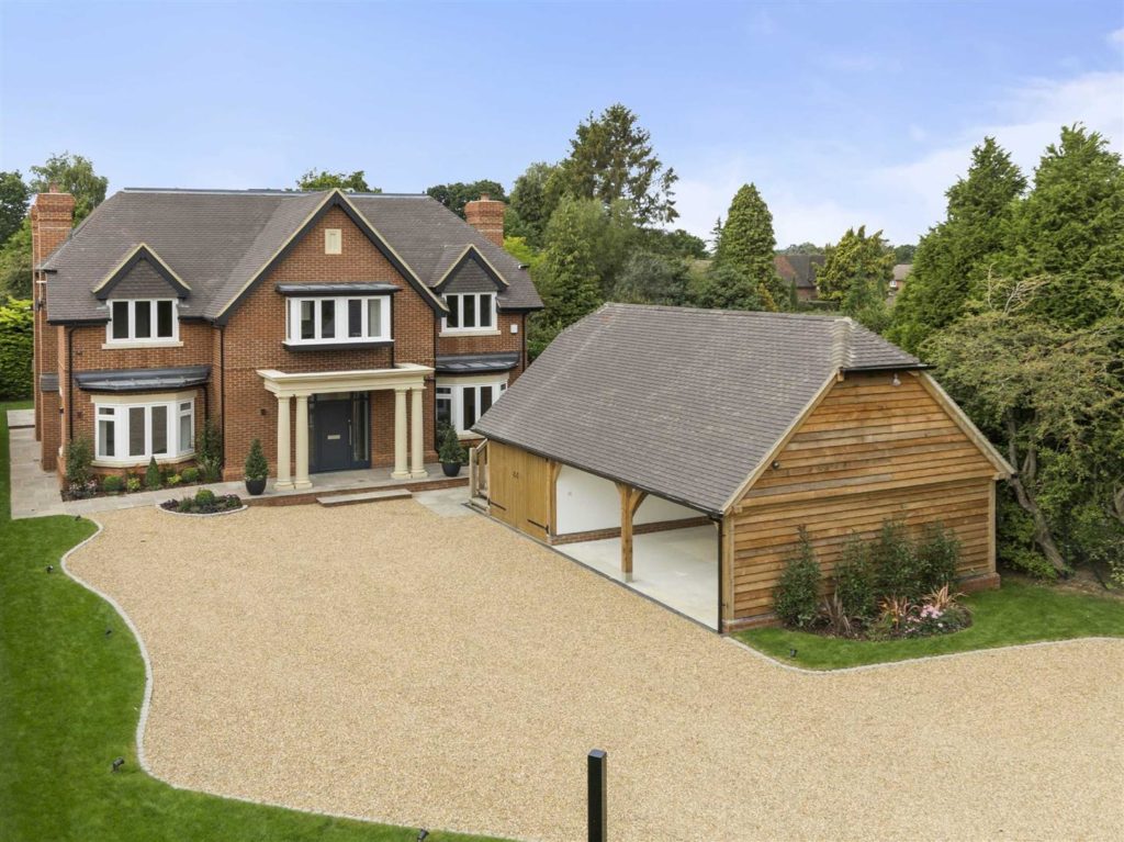 Boughton Hall Avenue, Send