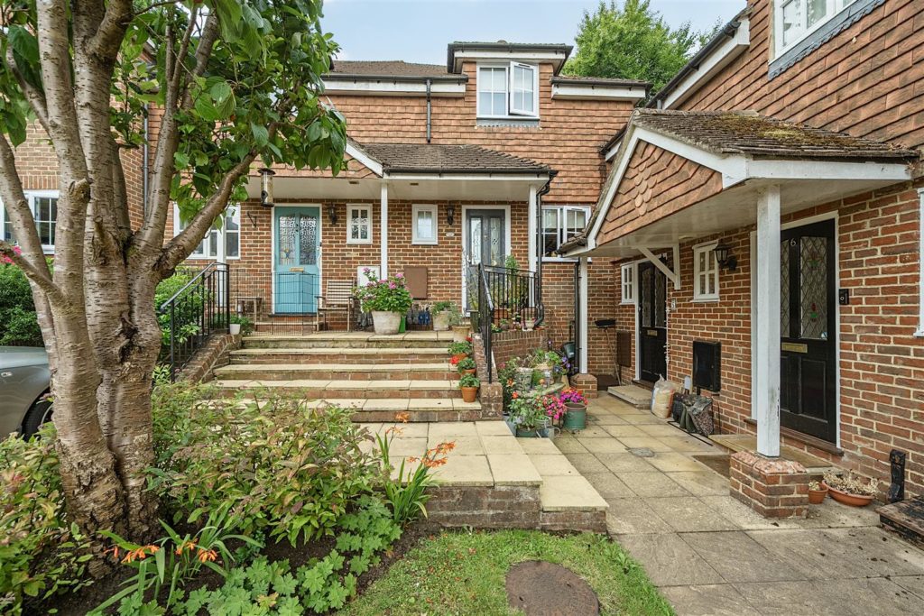 Grayswood Road, Grayswood, Haslemere