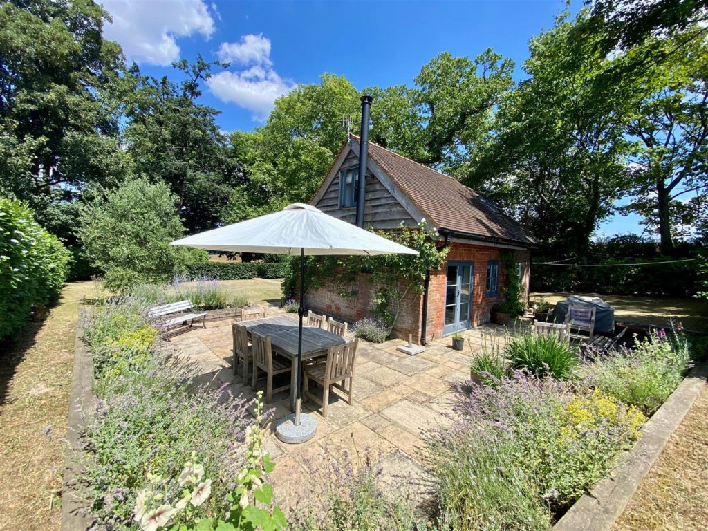 Haslemere Road, Witley, Godalming