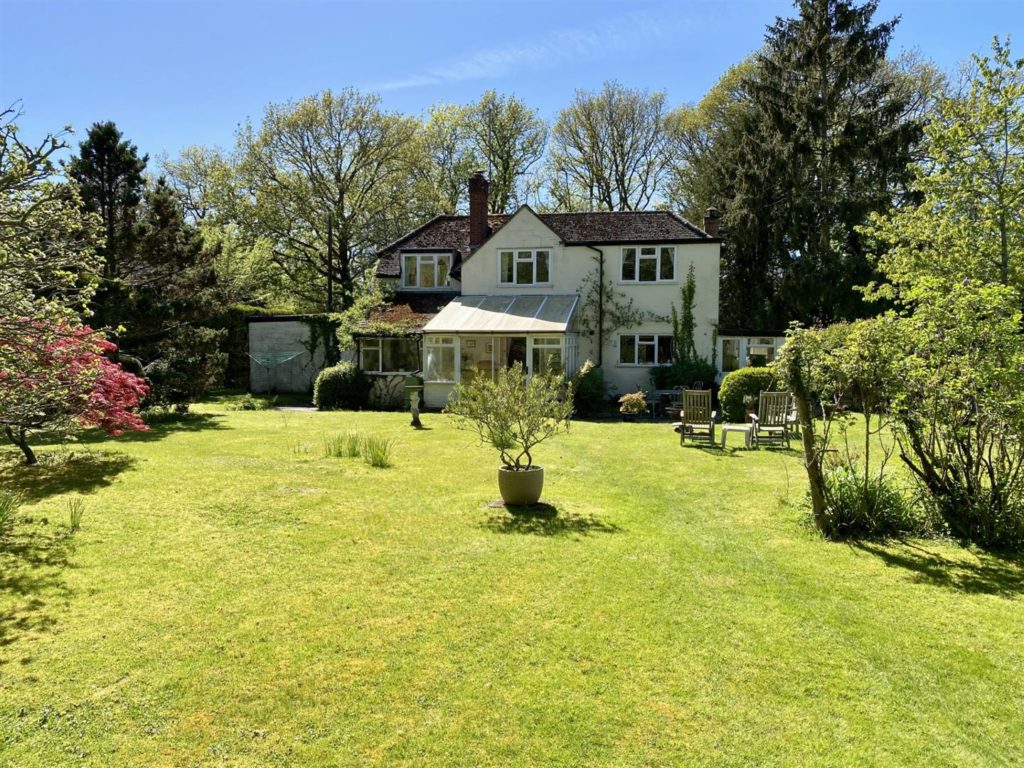 Knightons Lane, Dunsfold