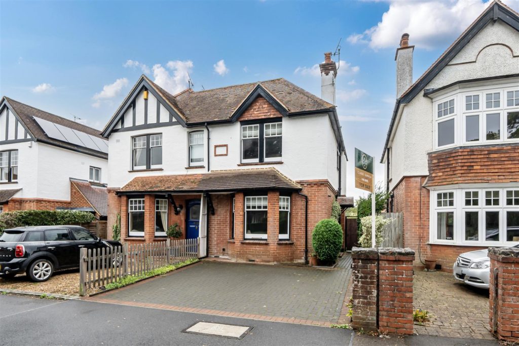 Station Road, Bramley, Guildford