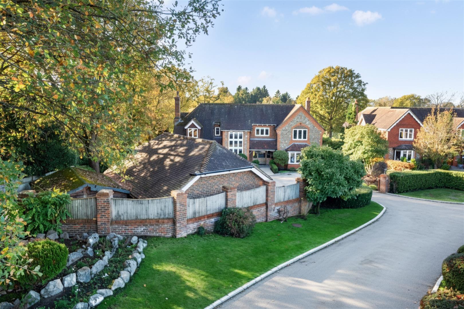 Perry Hill, Worplesdon, Guildford - Photo 41