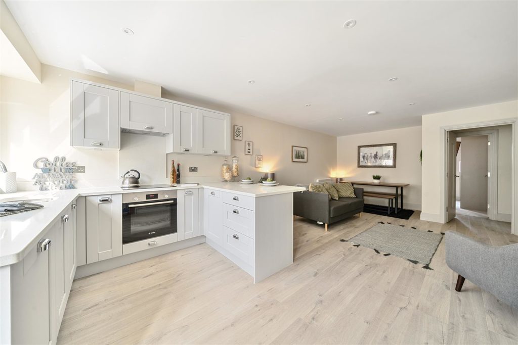 Farncombe Street, Farncombe