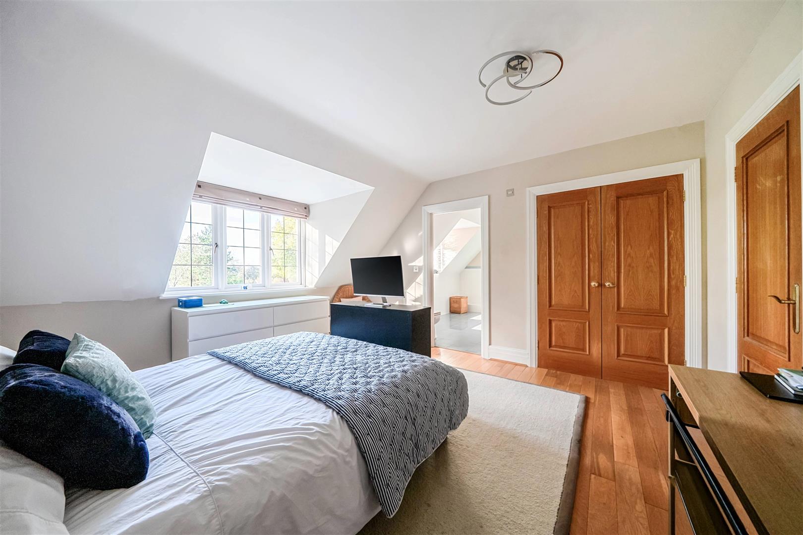 Perry Hill, Worplesdon, Guildford - Photo 20