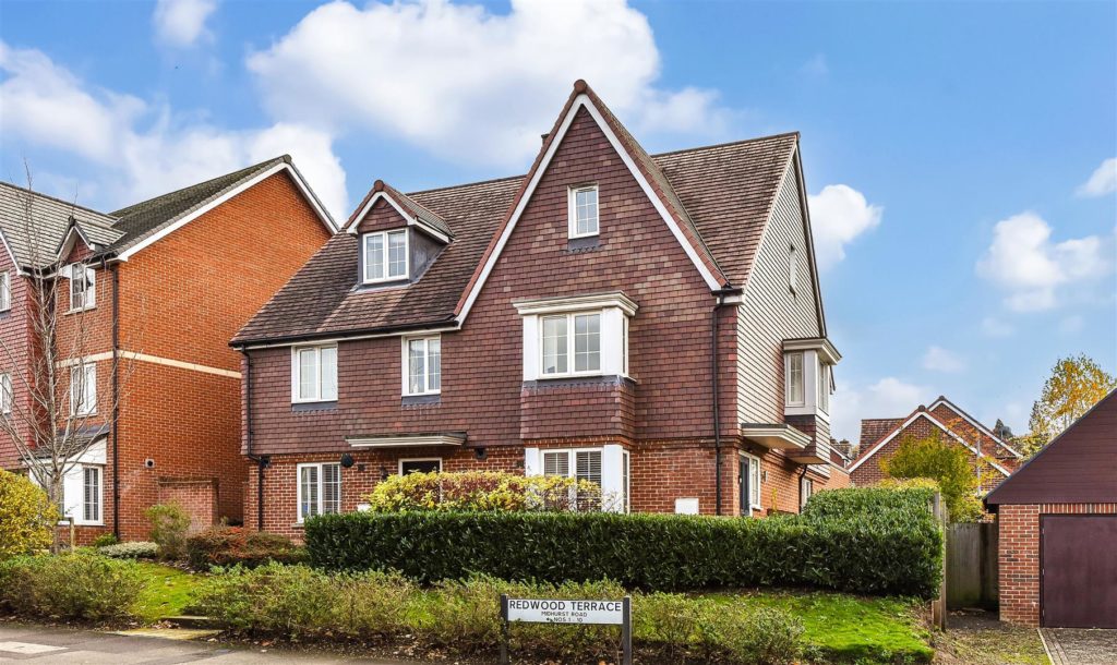 Midhurst Road, Liphook