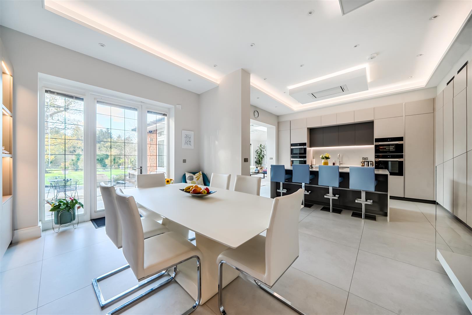 Perry Hill, Worplesdon, Guildford