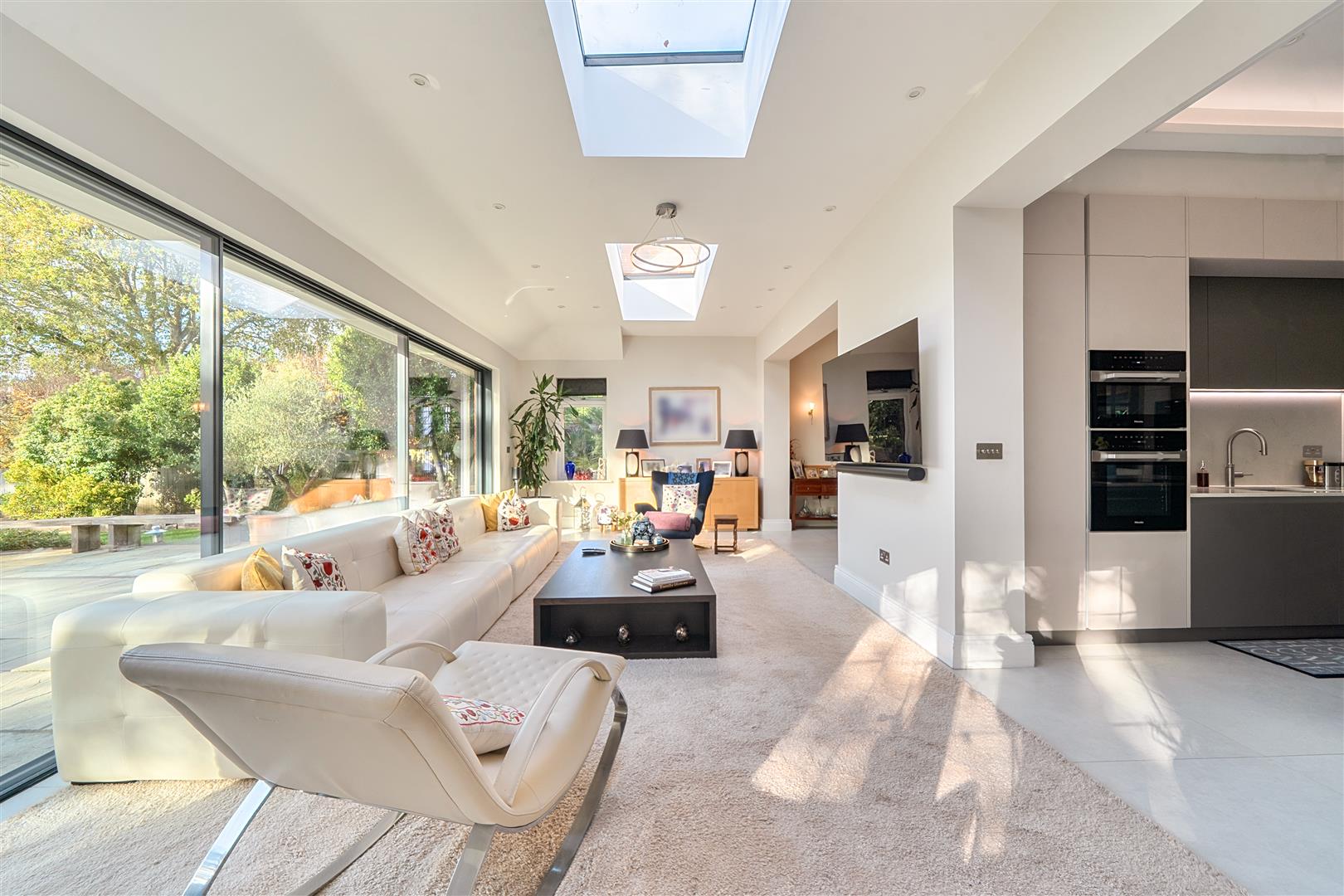 Perry Hill, Worplesdon, Guildford