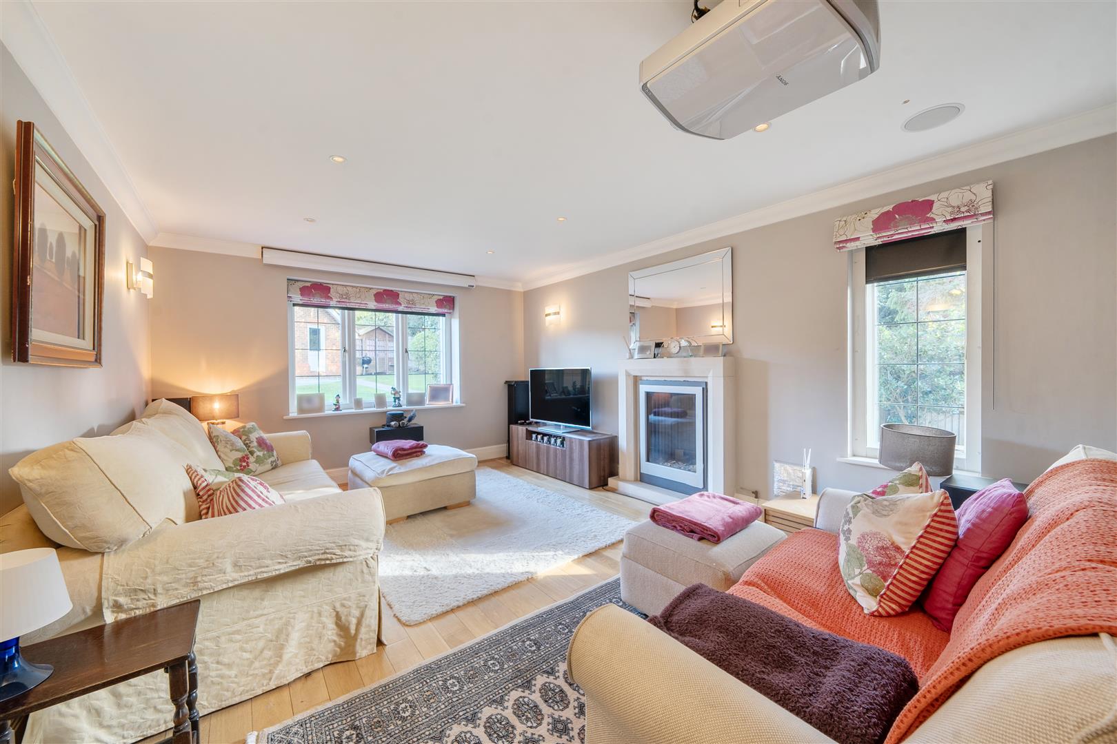 Perry Hill, Worplesdon, Guildford - Photo 14