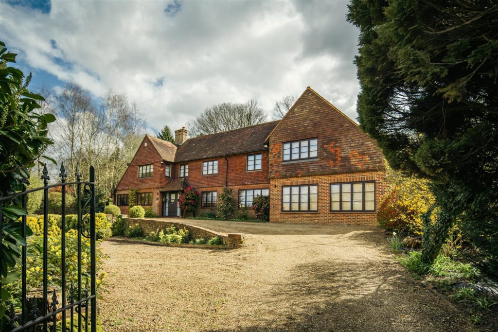 Staceys Farm Road, Elstead, Godalming
