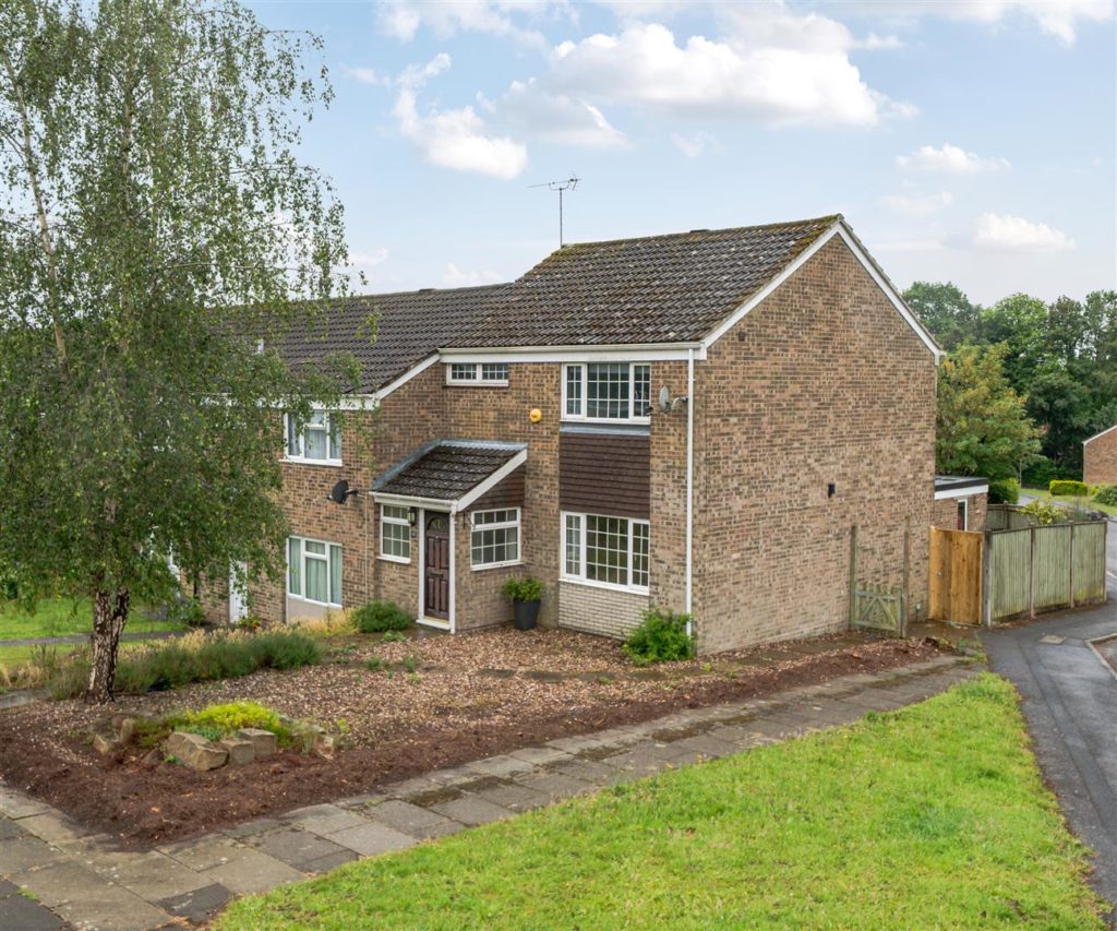 Hatchetts Drive, Haslemere