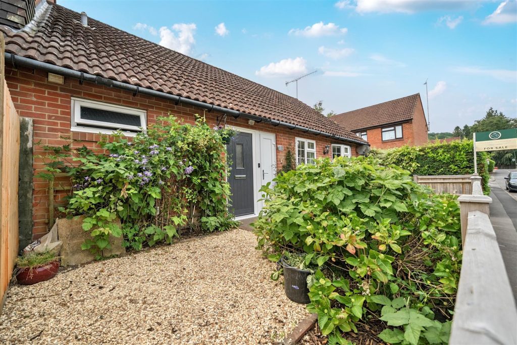 Critchmere Lane, Haslemere