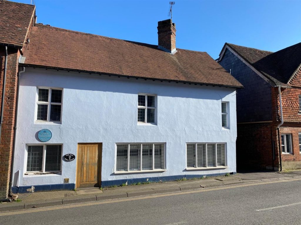 Petworth Road, Haslemere