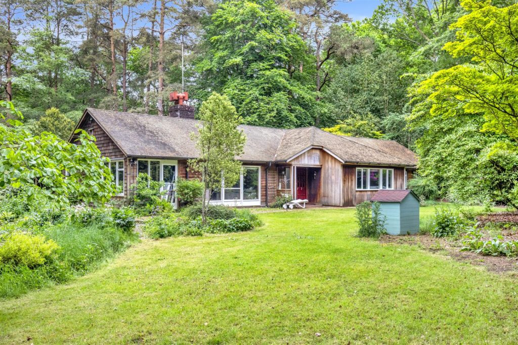 Kiln Way, Grayshott