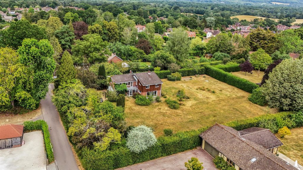 Ballsdown, Chiddingfold, Godalming